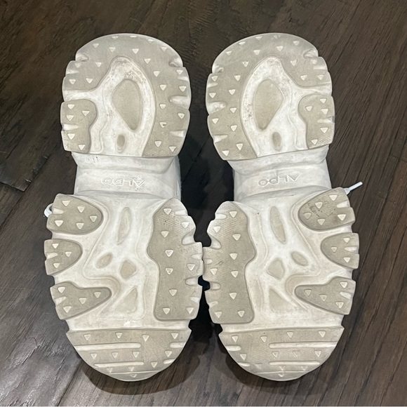 Aldo Chunky Sole Shoe - Picture 7 of 9